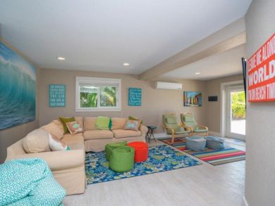 ANNA MARIA MONTHLY RENTAL ON A CANAL WITH POOL